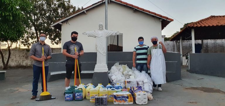 Filantropia de materiais de higiene para o abrigo cristo rei – Capítulo Araguari Nº 202
